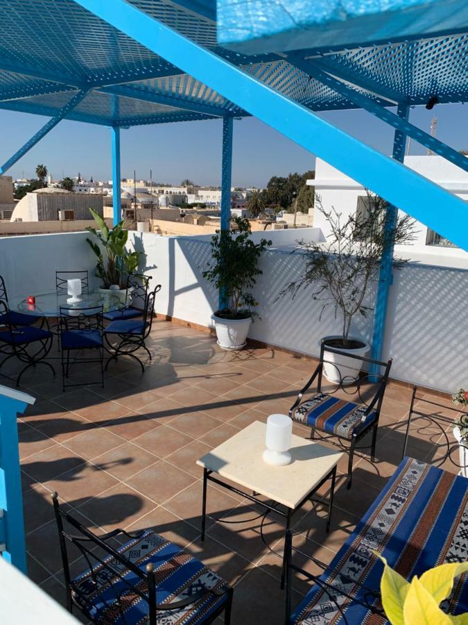 مبيت وإفطار حومة السوق Dar Lola Djerba المظهر الخارجي الصورة